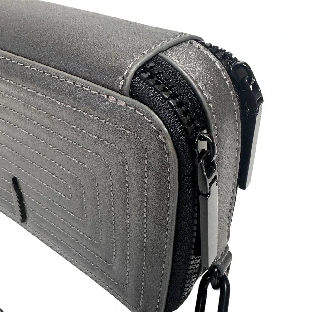 NWOT Thacker‎ Womens Wallet on Black Chain Crossbody Leather Quilted Gray Zip